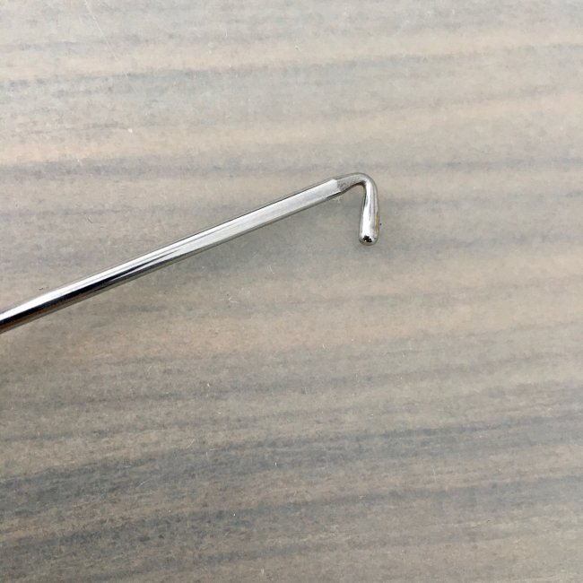 Крючок для удаления инородных тел из носа, Г-образный 120мм, арт.J-32-1482 Крючок для удаления инородных тел из носа, Г-образный 120мм, арт.J-32-1482