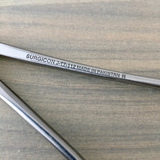 Зажим кровоостанавливающий, зубчатый изогнутый №2, 200 мм, З-37, арт. J-17-112