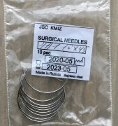 Игла хир. 4А1-1,0х 45 изогнутая 4/8 окружности, колющая, круглая, с пружинящим ушком, №10