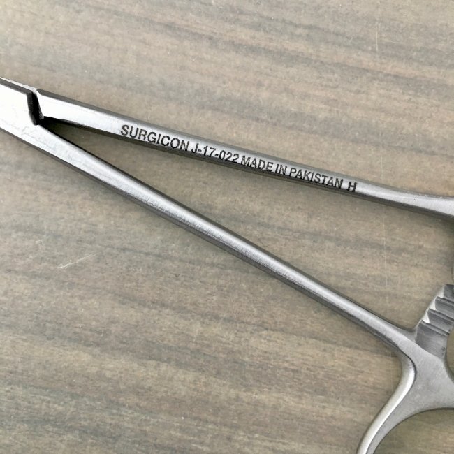 Зажим кровоостанавливающий Москит для новорожденных изогнутый по плоск., 125мм, З-120, арт. J-17-022