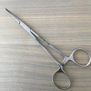 Зажим кровоостанавливающий Москит изогнутый по плоскости, 150мм, З-62-2, арт. J-17-058 Зажим кровоостанавливающий Москит изогнутый по плоскости, 150мм, З-62-2, арт. J-17-058