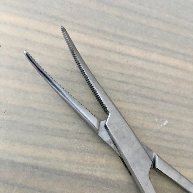 Зажим кровоостанавливающий Москит изогнутый 150мм З-62-2, арт. J-17-058