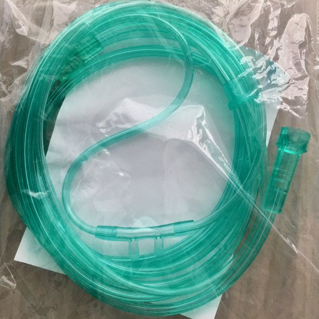 Трубка кислородная (канюля назальная) р.M, с трубкой 2м, Alba Healthcare, США Трубка кислородная (канюля назальная) р.M, с трубкой 2м, Alba Healthcare, США