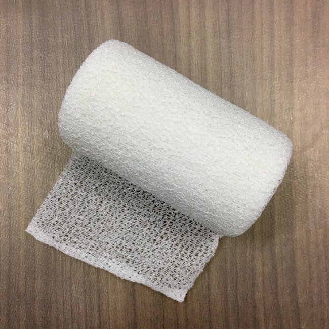 Бинт самофиксирующийся эластичный 4м х 8см PEHA-HAFT, белый, инд. упак., №1