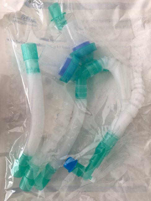 Контур дых. ИВЛ, 22мм х1,6м; Взрослый, Стер. однор. растяж. 2 влагосб. лимб 0,8м, арт.B75516s, Альба Контур дых. ИВЛ, 22мм х1,6м; Взрослый, Стер. однор. растяж. 2 влагосб. лимб 0,8м, арт.B75516s, Альба